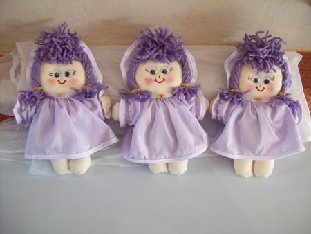 Bonequinha Bibi - R$ 10,00